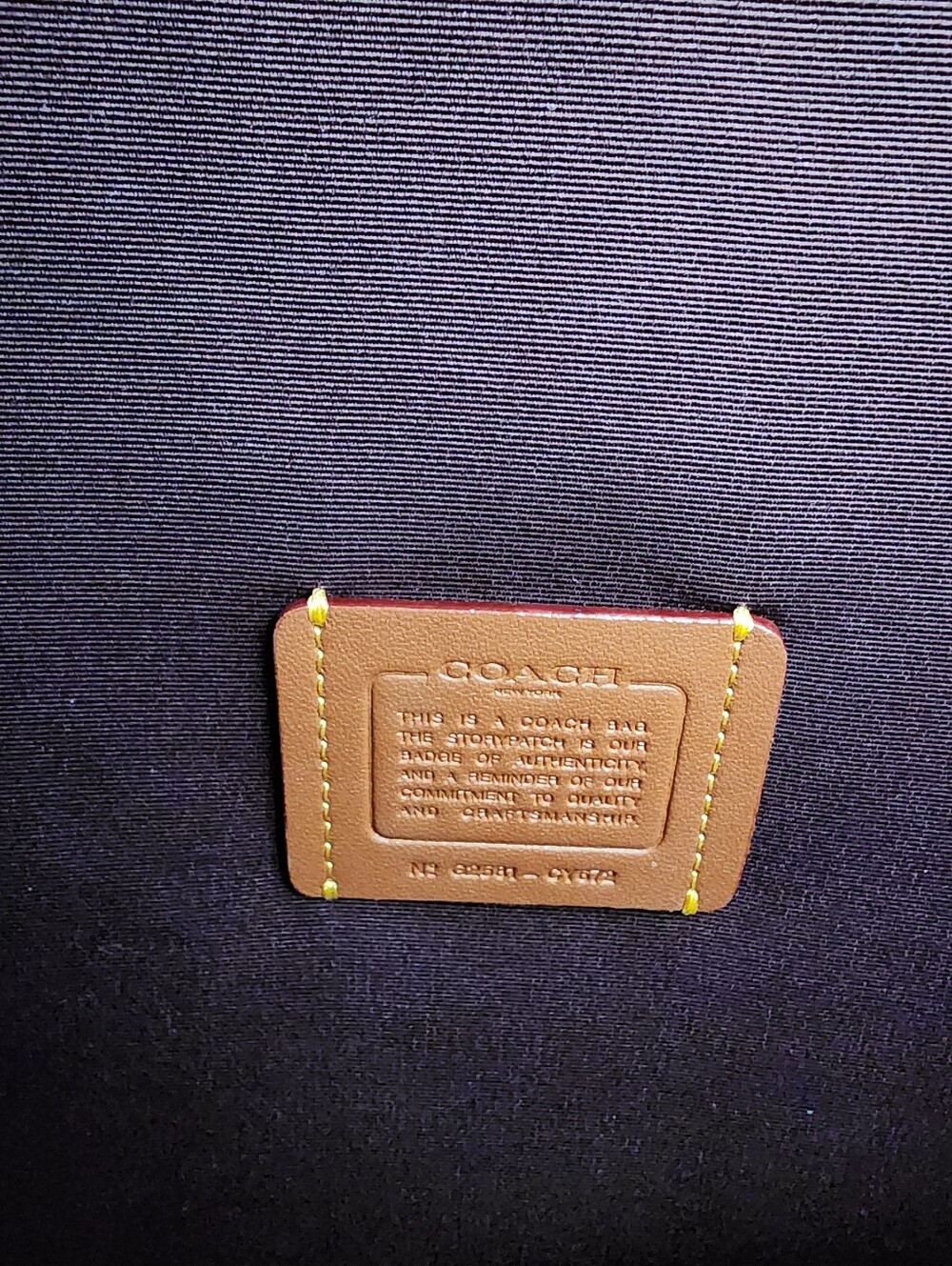 Coach Maggie Tote in Signature Leather (Large) - Picture 6 of 8